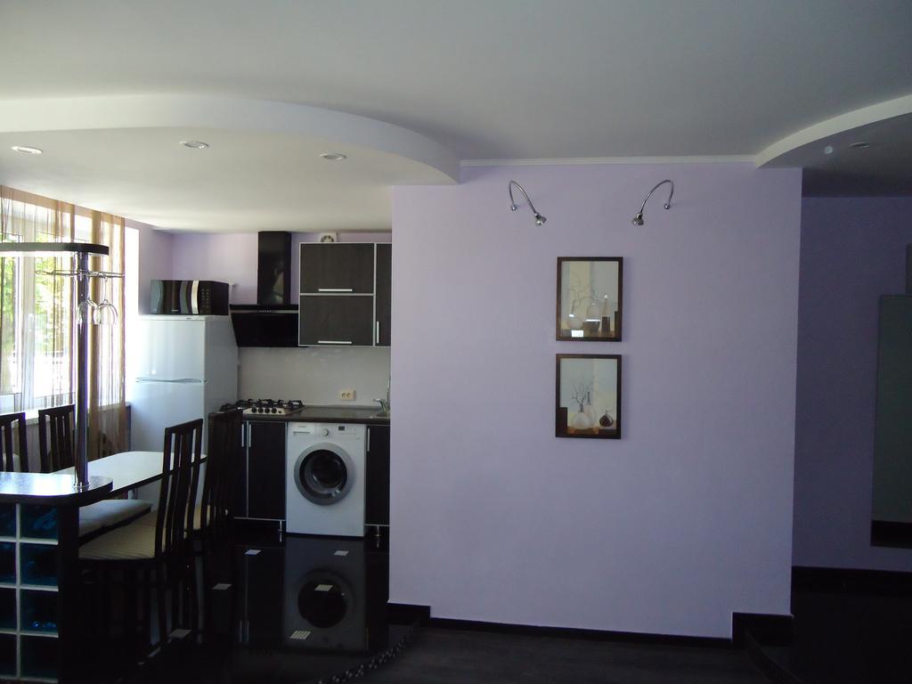 بابرويسك Apartment On Sovetskaya 103 المظهر الخارجي الصورة